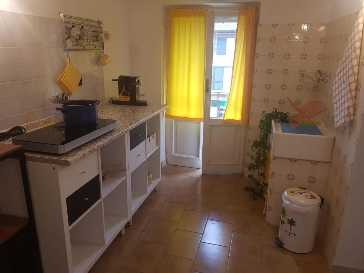 Casa Di Aristide Leilighet Erba Eksteriør bilde